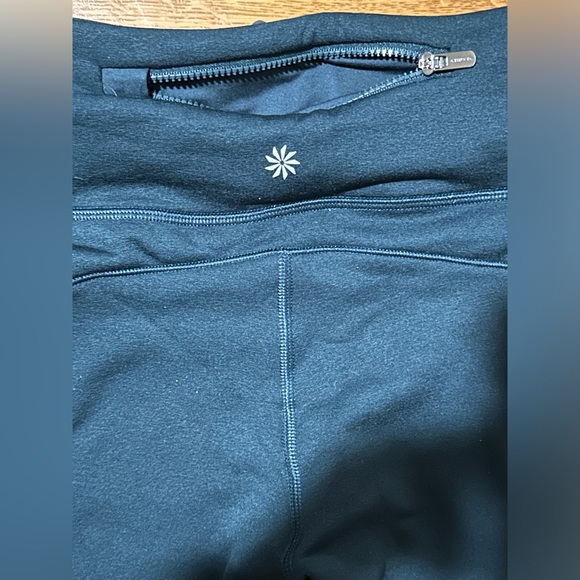 NWT Athleta Altitude Edge Stash High Rise Legging Size S in Cypress Green - Picture 11 of 16